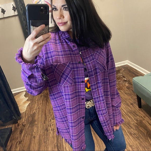 2X & 3X Red & Green Christmas Plaid Flannel / Shacket - Picture 7 of 10